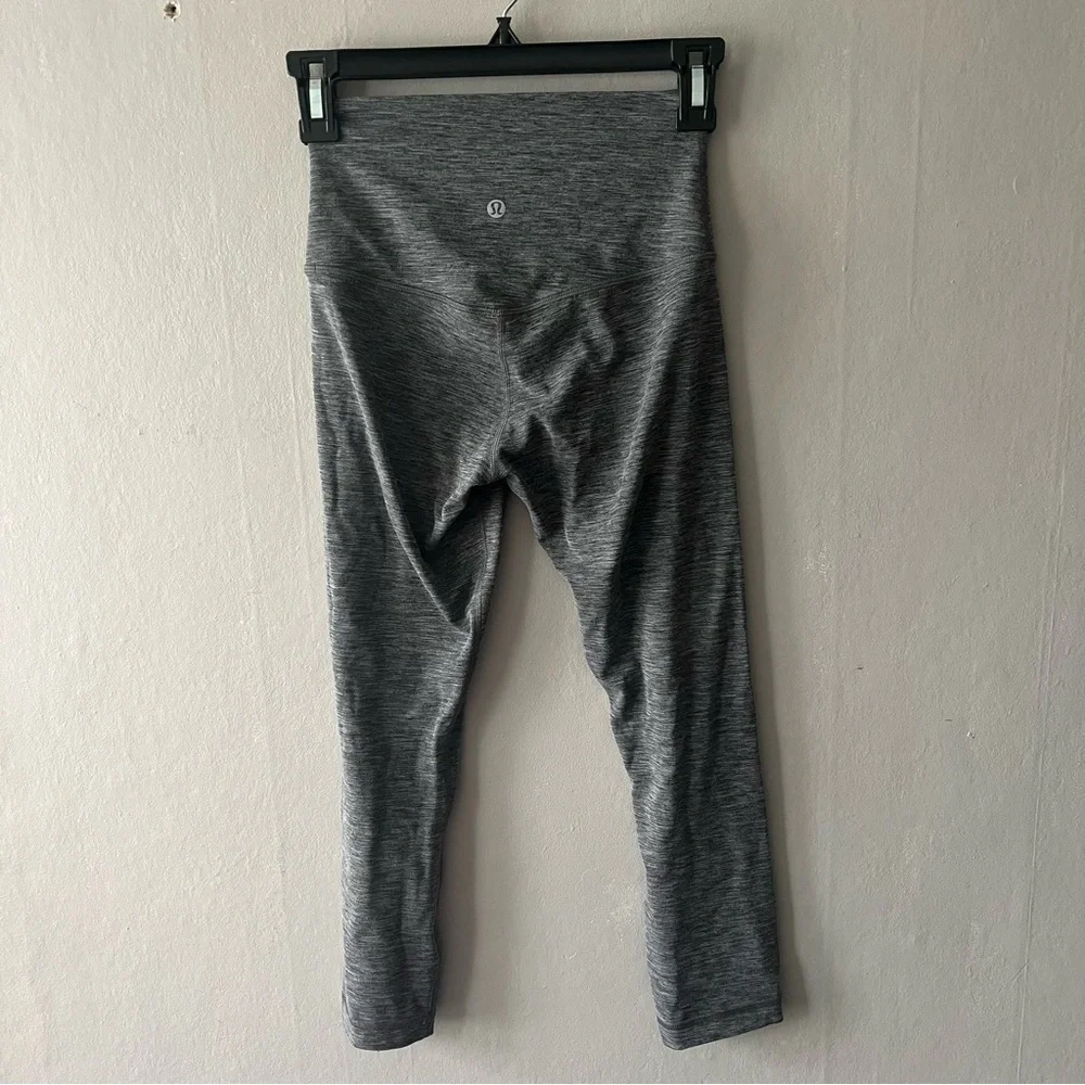 Lululemon Grey Align 21” Crop Leggings Size 4